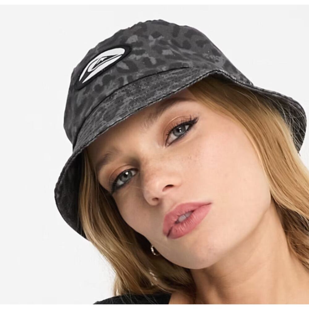 Quiksilver Leopard Print Bucket Hat in Black